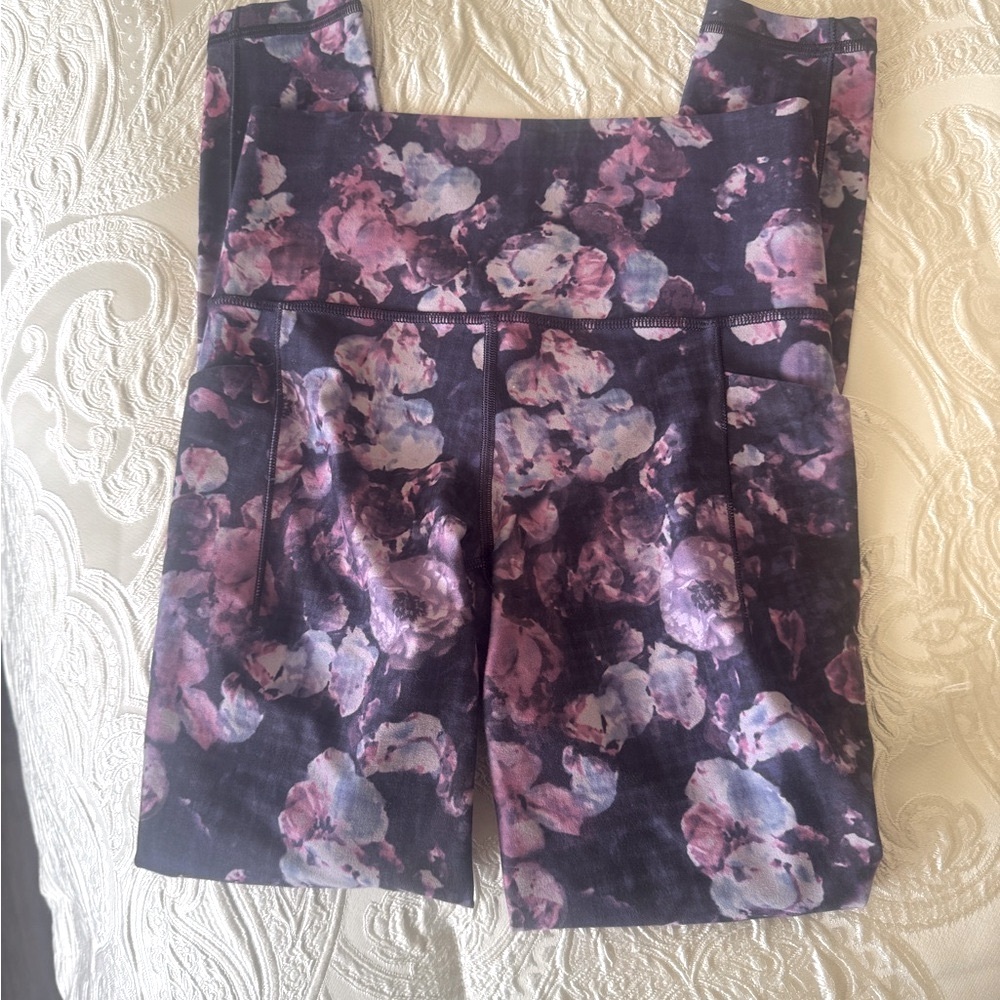 Athleta Salutation Stash Pocket II Leggings
